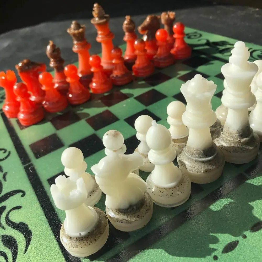 Chess Set - Emerald Green Royal - Picture 4 of 7